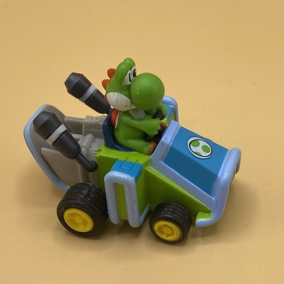 Nintendo Mario Kart 2014 Jakks - Yoshi Car - Pull Back - Go Stunts. Rwall1 - Picture 1 of 6